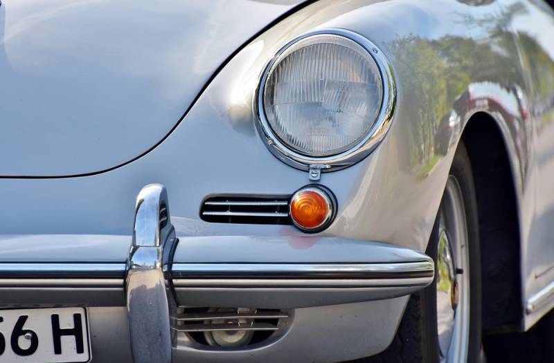 Garage pour l'entretien de véhicules de collection Porsche en Normandie